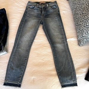 7FAM cropped skinny.